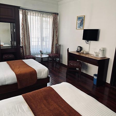 Fuji Hotel Kathmandu Bagian luar foto