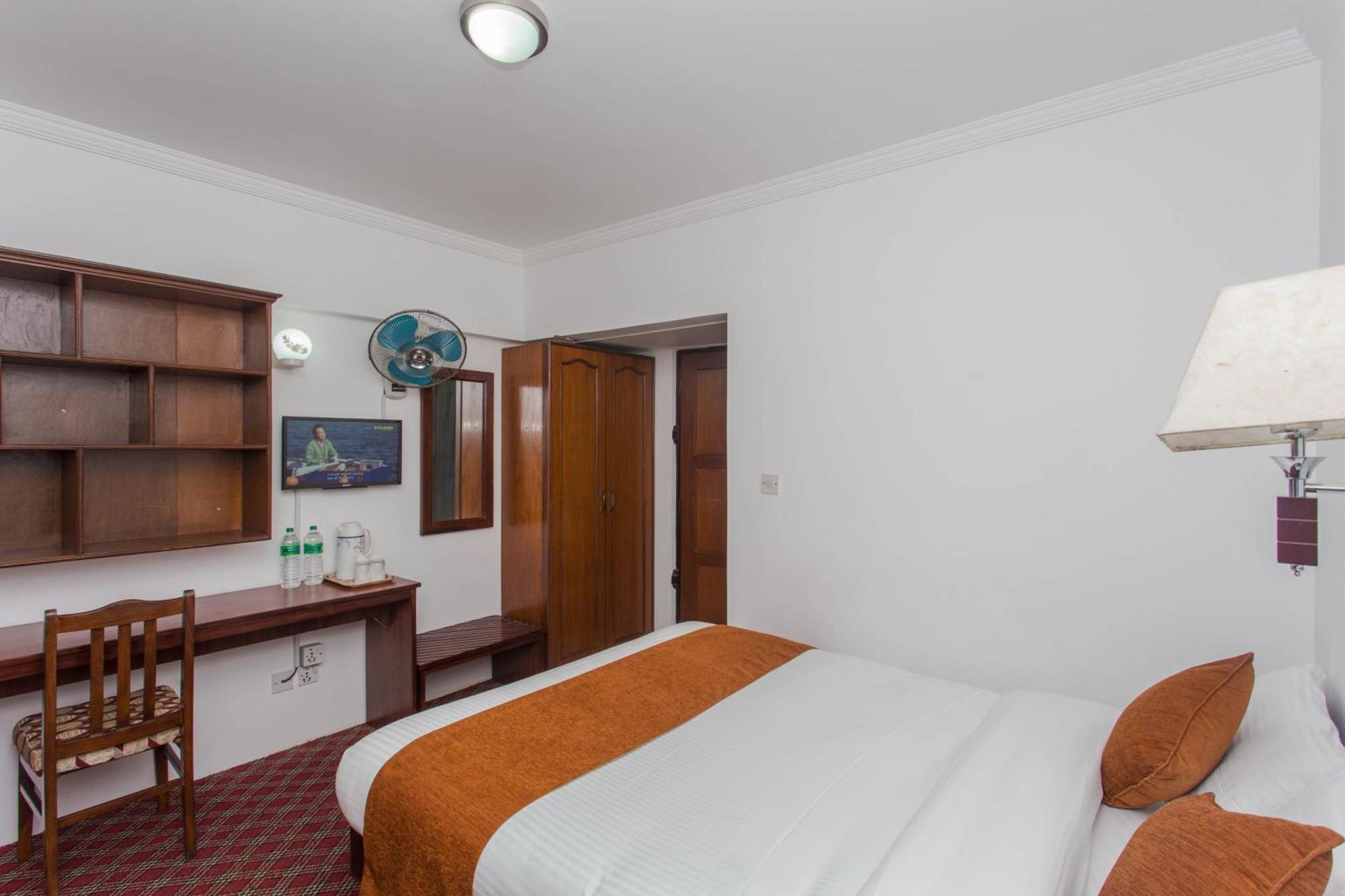 Fuji Hotel Kathmandu Bagian luar foto