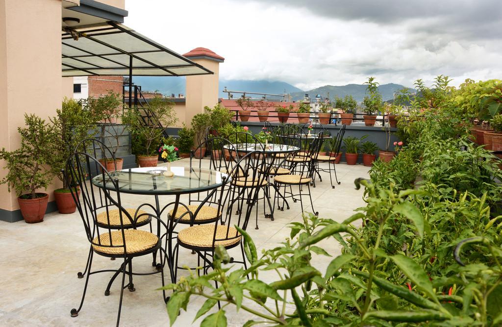 Fuji Hotel Kathmandu Bagian luar foto