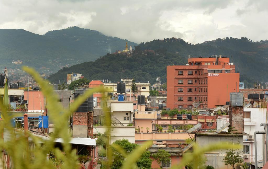 Fuji Hotel Kathmandu Bagian luar foto