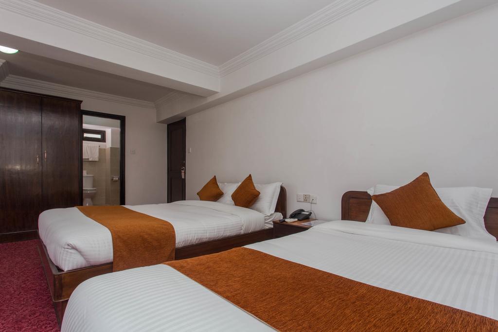 Fuji Hotel Kathmandu Bagian luar foto