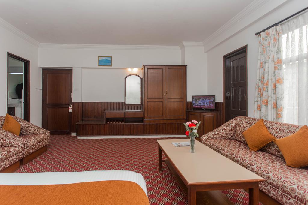 Fuji Hotel Kathmandu Bagian luar foto