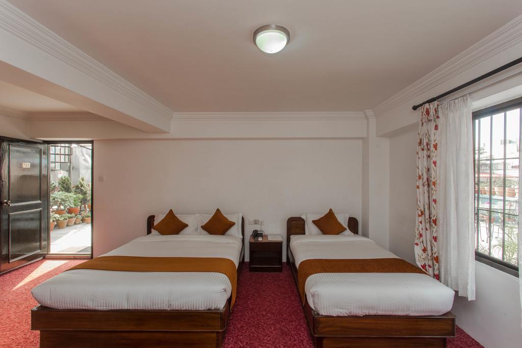 Fuji Hotel Kathmandu Bagian luar foto