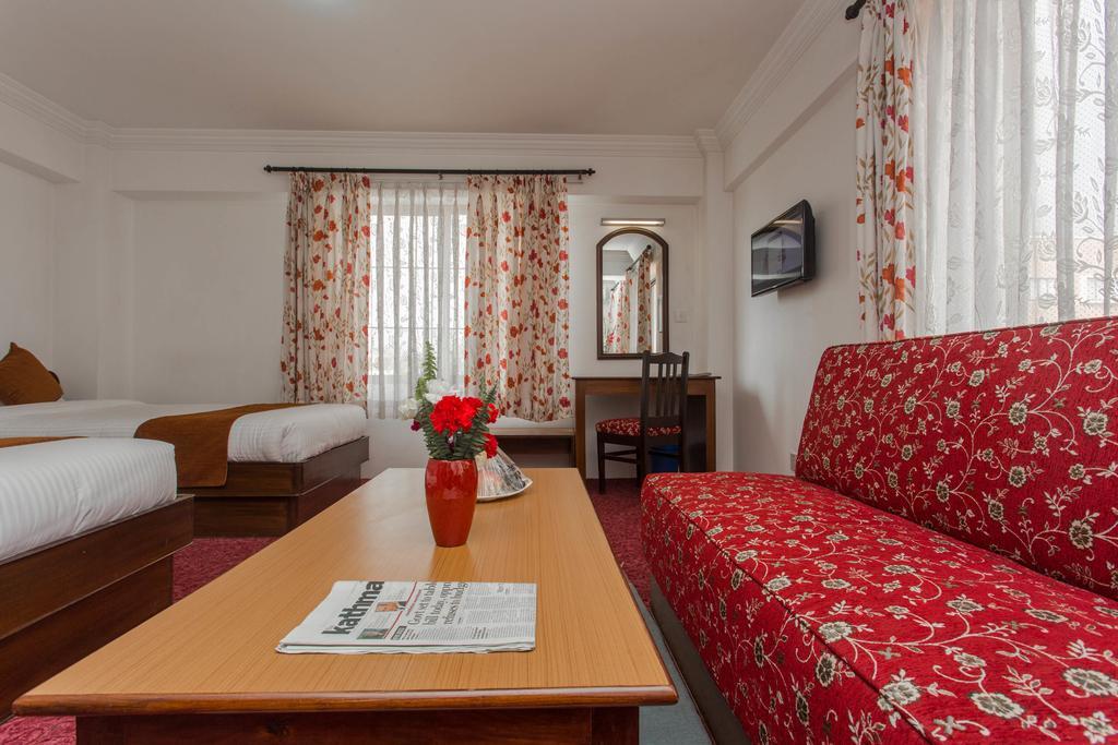 Fuji Hotel Kathmandu Bagian luar foto