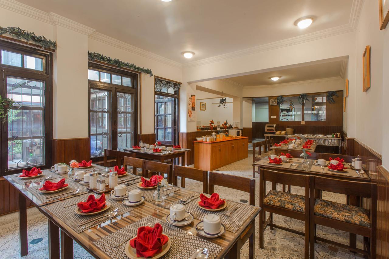 Fuji Hotel Kathmandu Bagian luar foto