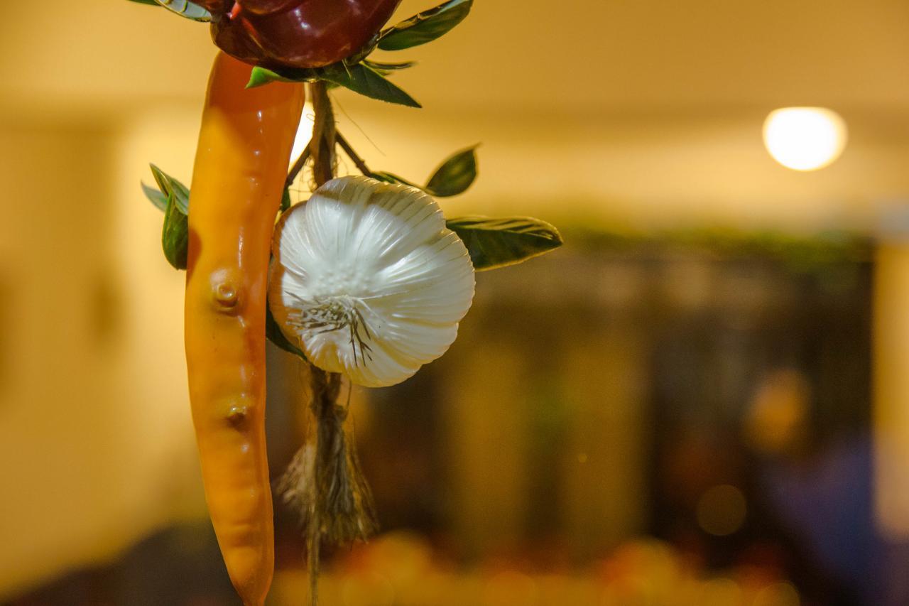 Fuji Hotel Kathmandu Bagian luar foto